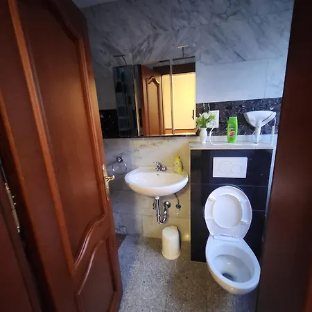 Apartment Einzellzimmer Mit Extra Bad 25 *